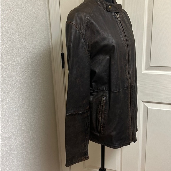 Roundtree & Yorke Dark Brown Leather Jacket with Pockets, Size Medium - Picture 5 of 13